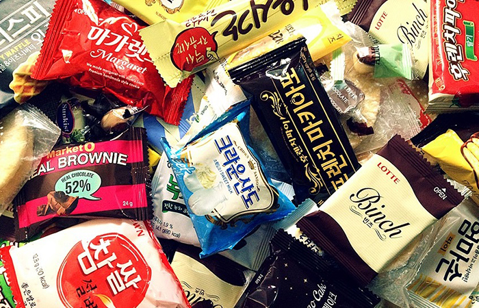  
Some of the most popular Korean snacks are known for their products, innovations and attractive labeling. 
